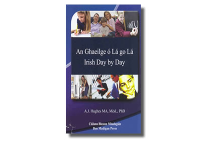 An Ghaeilge Ó Lá Go Lá Irish Day By Day (QR Code)