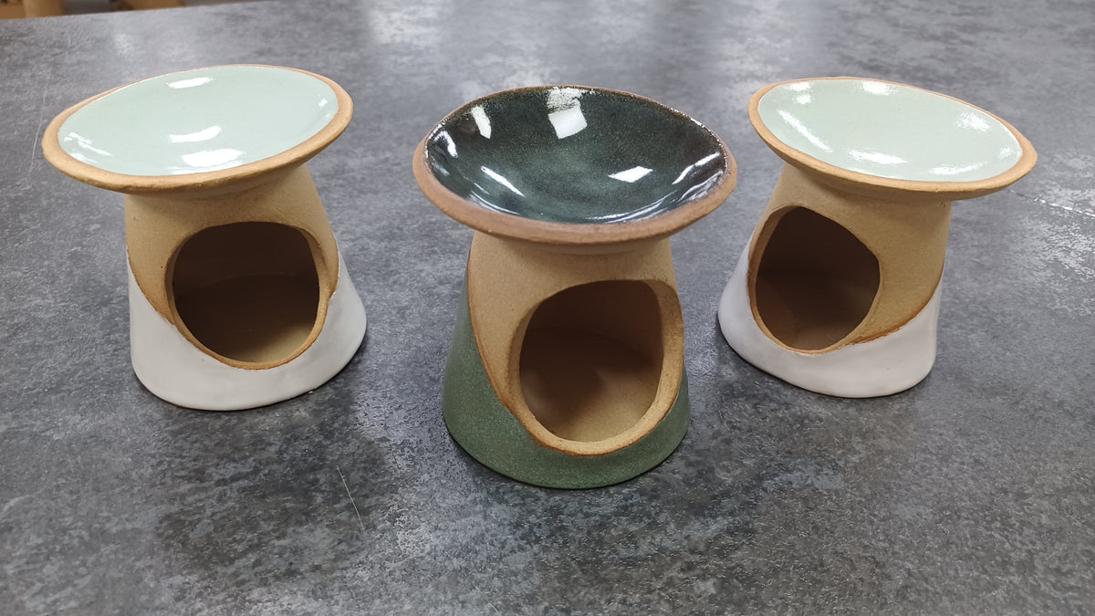 Michelle Butler. Small Oil Burner – Siopa An Carn