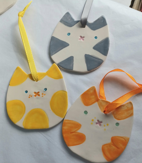 Maple Tree Pottery-Cat decoration