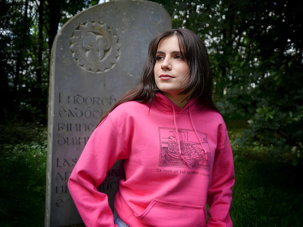 An Spailpín Fánach Sa Mbád Céanna/In The Same Boat Bright Pink Hoodie