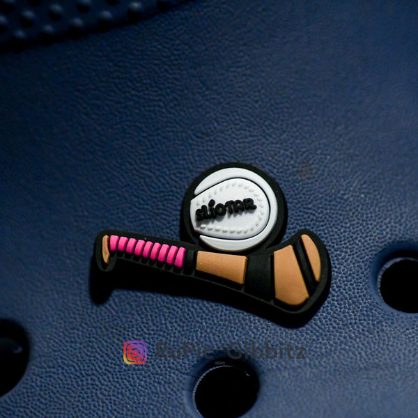 Croc Charm Rupic Gibbitz - Hurl & Sliotar (Pink Grip)