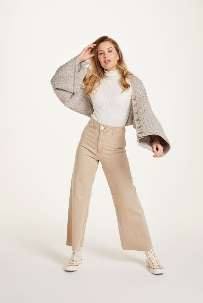 Aran Woollen Mills Supersoft Merino Buttoned Cape / Shrug / Poncho. Oat