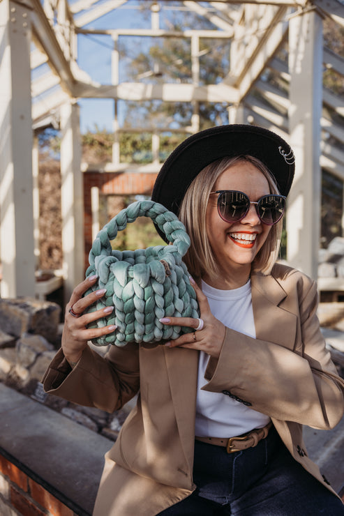 illlina. Mini Velvet Cake Bag - Pearl Green