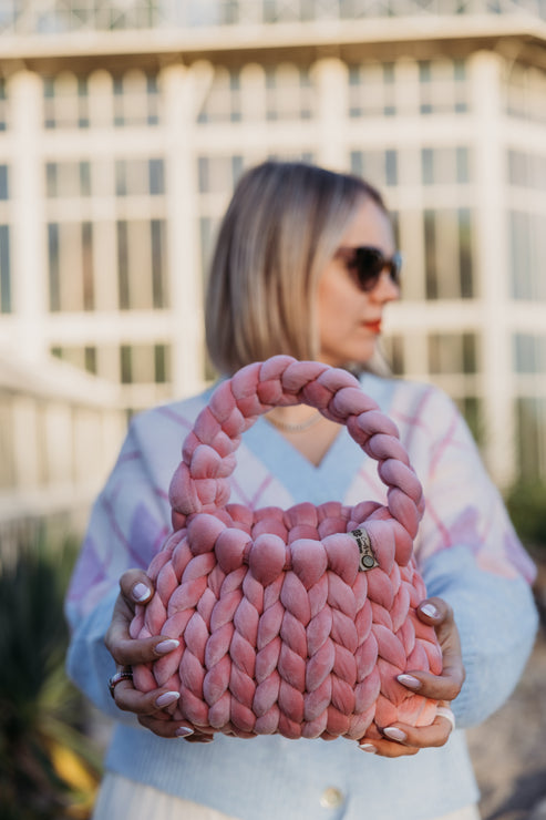 illlina. Mini Velvet Cake Bag - Pink