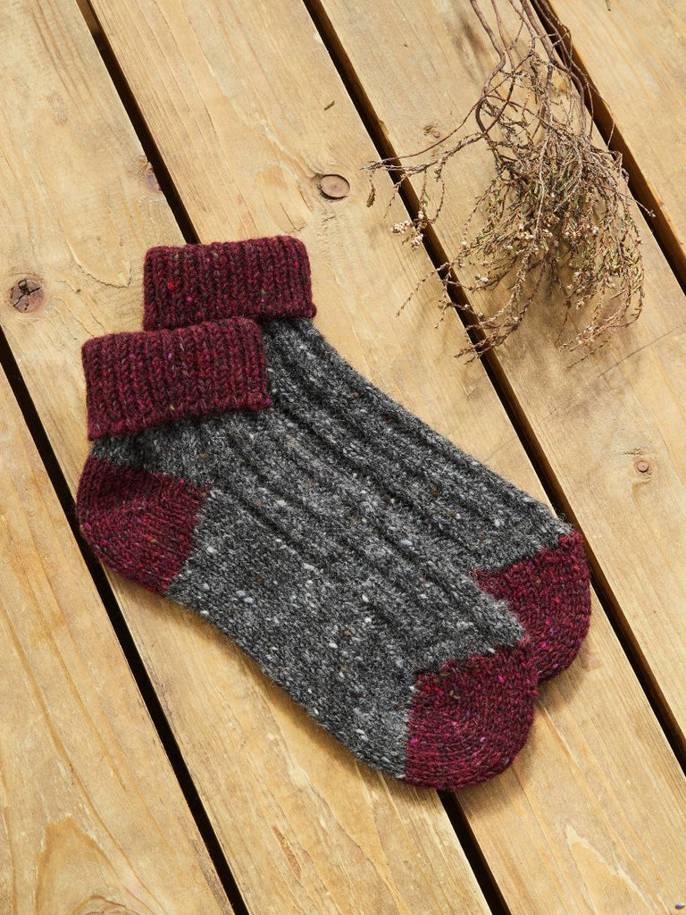 Aran Woollen Mills Knitted Wool Socks | Charcoal & Wine