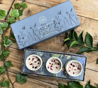 Irish Botanicals Rose Hip & Bramble Leaf