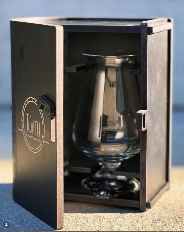 Túath. Presentation Box