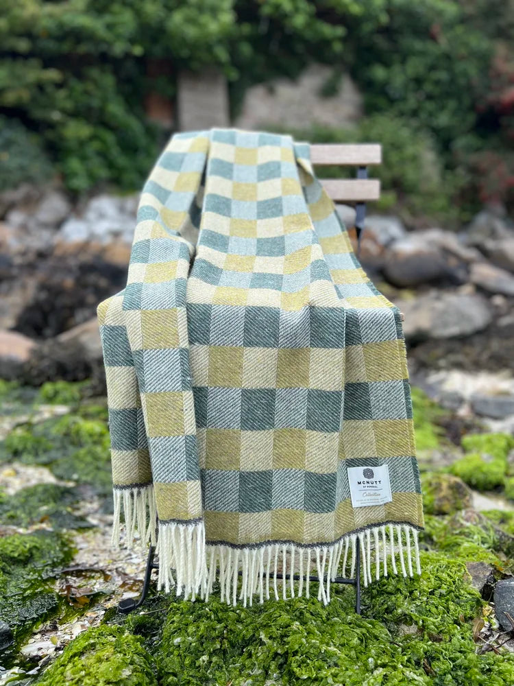 McNutt of Donegal. Shamrock Throw