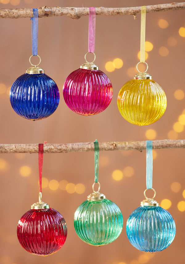 Glass Ribbed Bauble Decoration