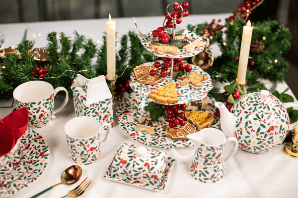 Shannonbridge Pottery Ireland. Holly, 4x Piece Mug Set