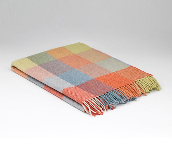McNutt Of Donegal Starburst Check Supersoft Throw