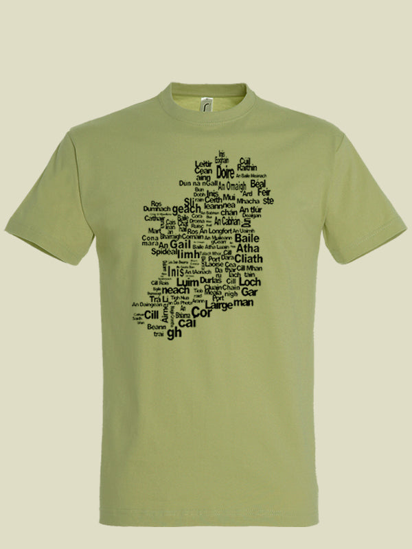 An Spailpín Fánach Place Name Map Of Ireland Mapa LogainmneachaT-Shirt
